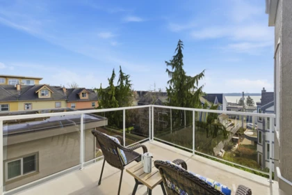 302 15130 Prospect Avenue, White Rock, BC, White Rock — Apartment/Condo for sale