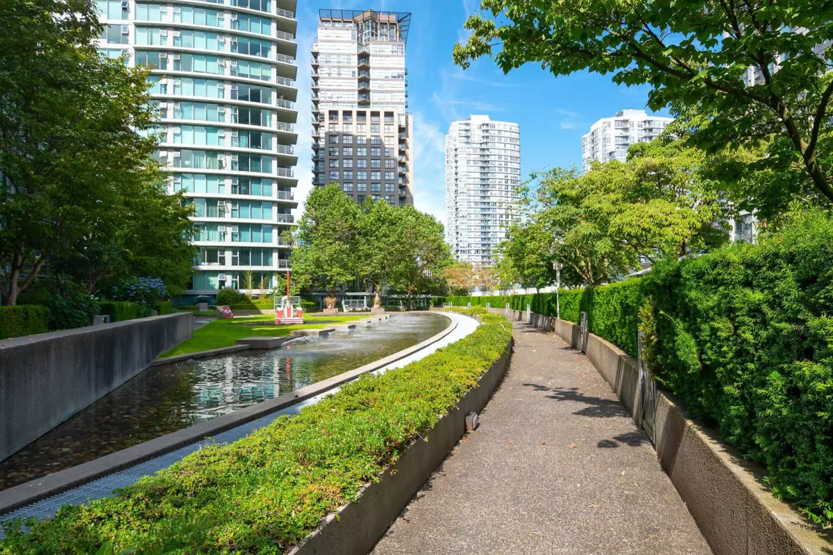 Community Amenities Photo (Clubhouse) of 1901 1008 Cambie Street, Vancouver, BC