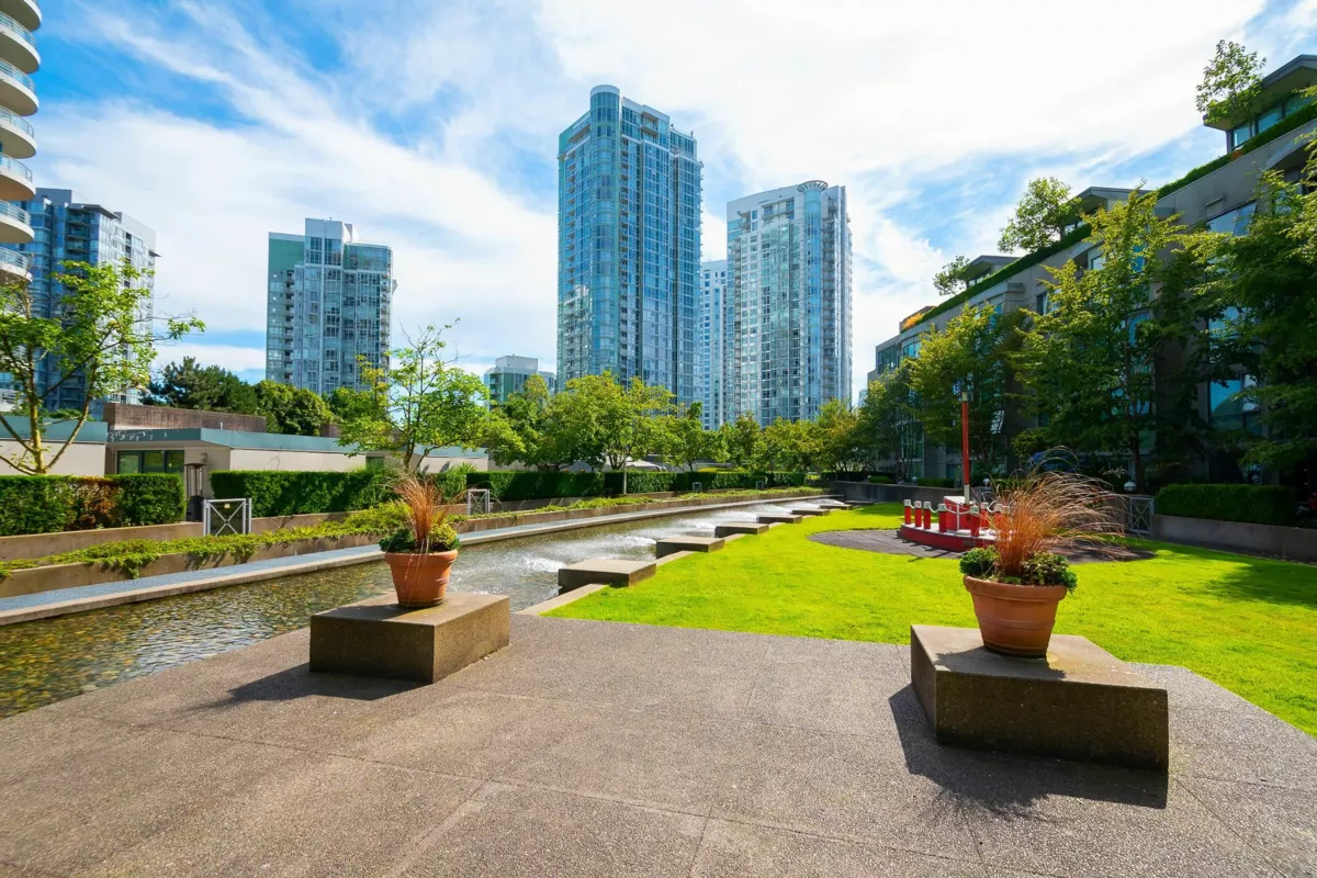 Fitness Center Photo Near 1901 1008 Cambie Street, Vancouver, BC