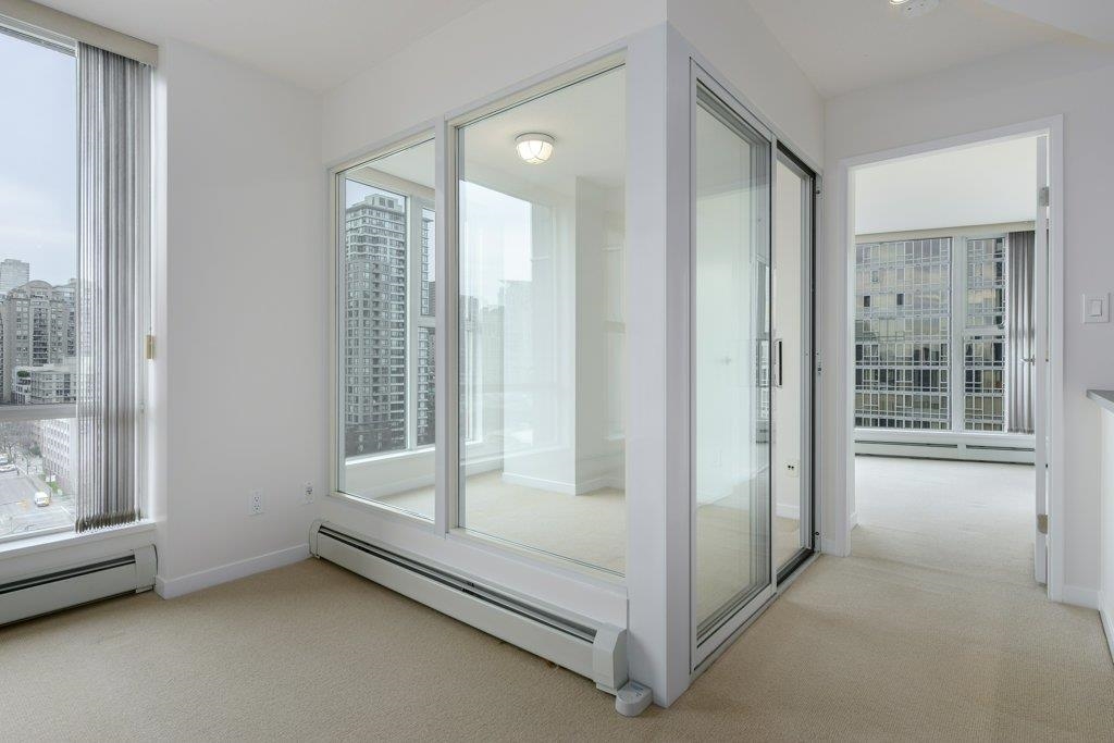Kitchen Island Photo of 1901 1008 Cambie Street, Vancouver, BC