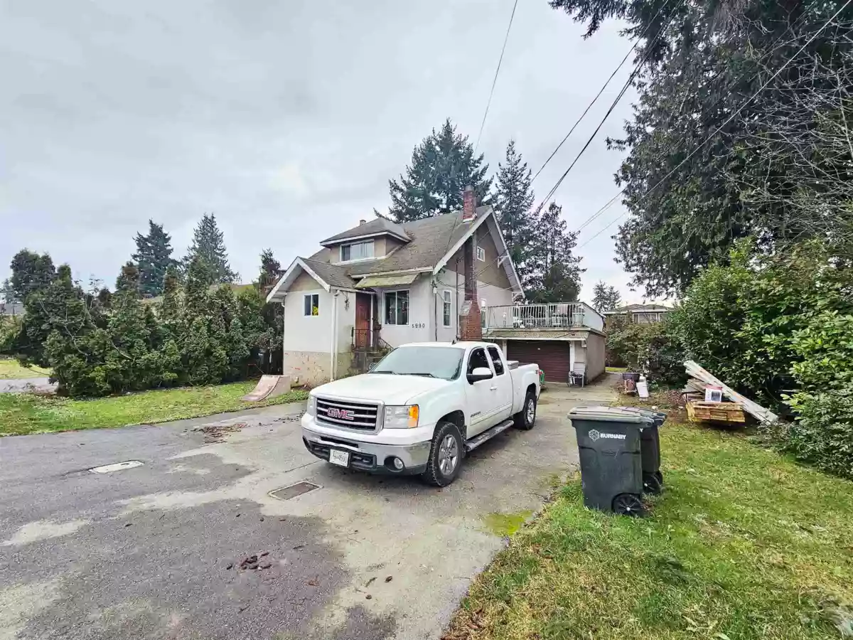 Kitchen Photo of 5990 Irmin Street, Burnaby, BC
