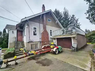 5990 Irmin Street, Burnaby, BC, Burnaby — Single Family Residence for sale