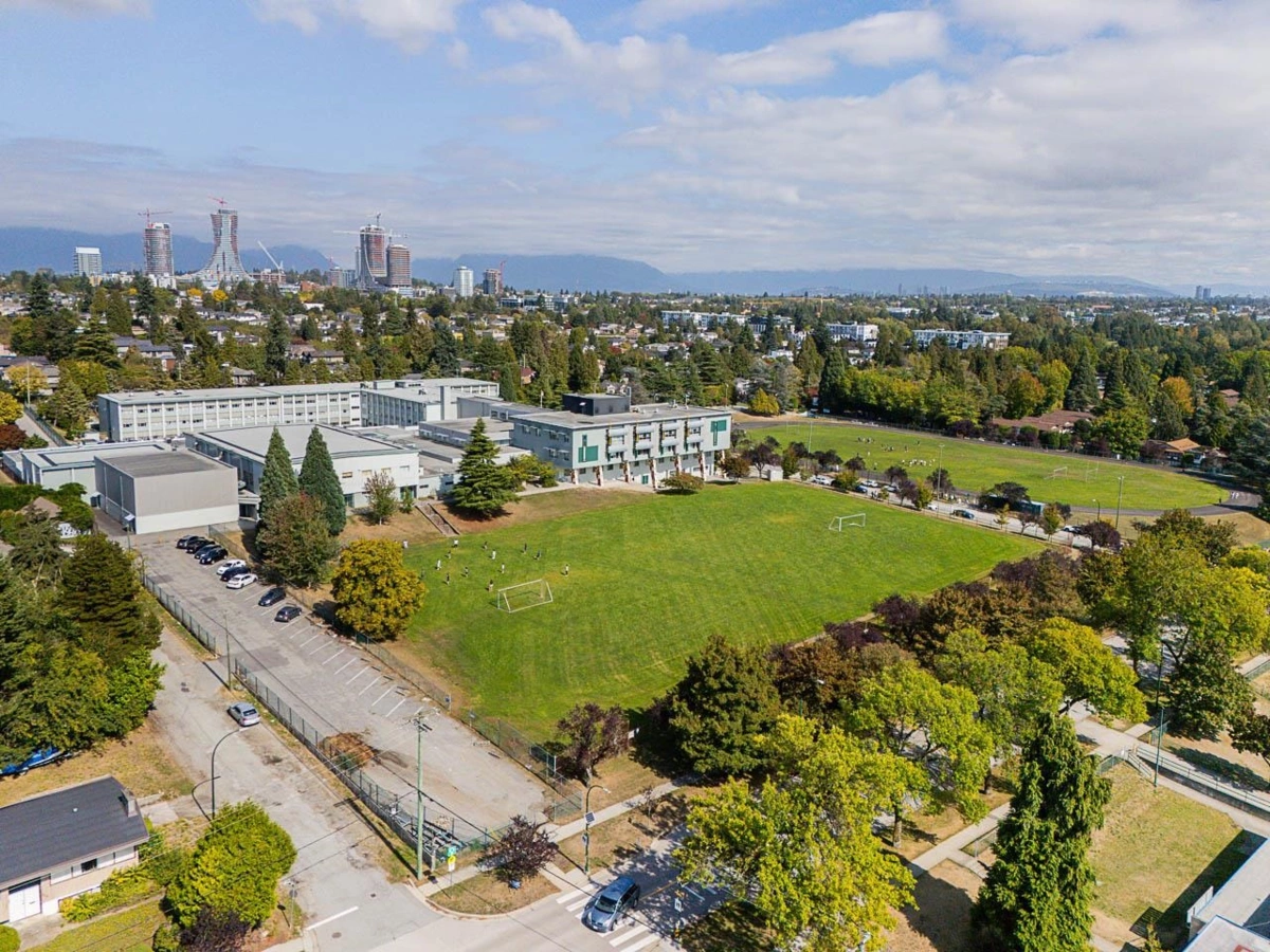 Laundry Room Photo of 970 W 64th Avenue, Vancouver, BC