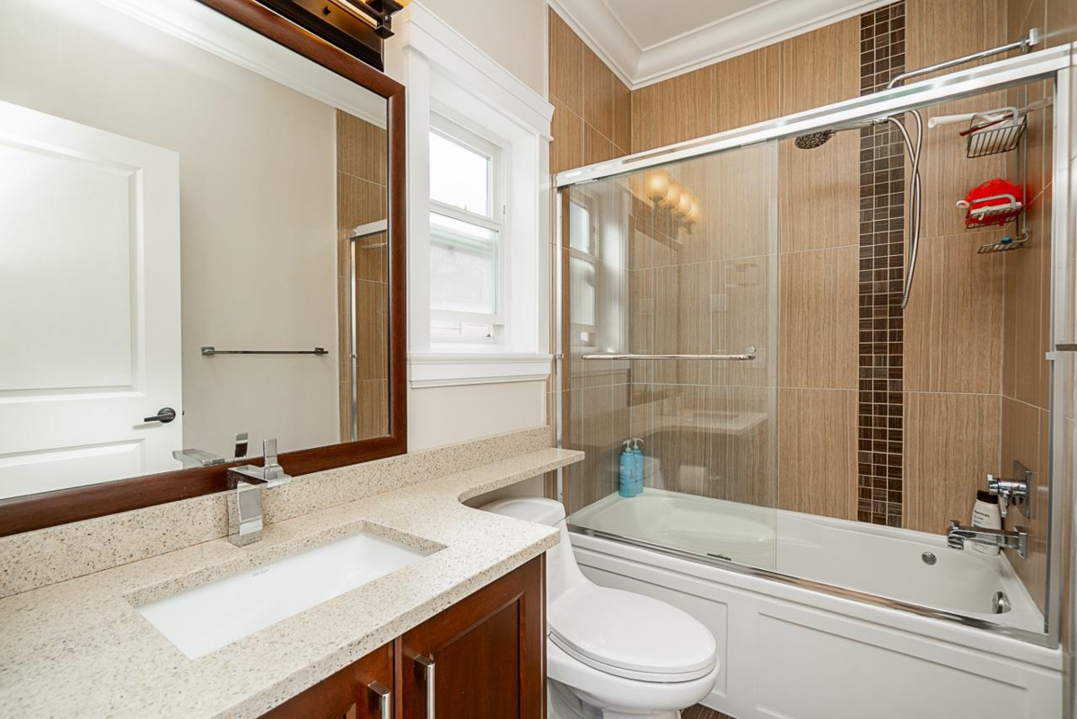 Bedroom 4 Photo of 7568 19th Avenue, Burnaby, BC