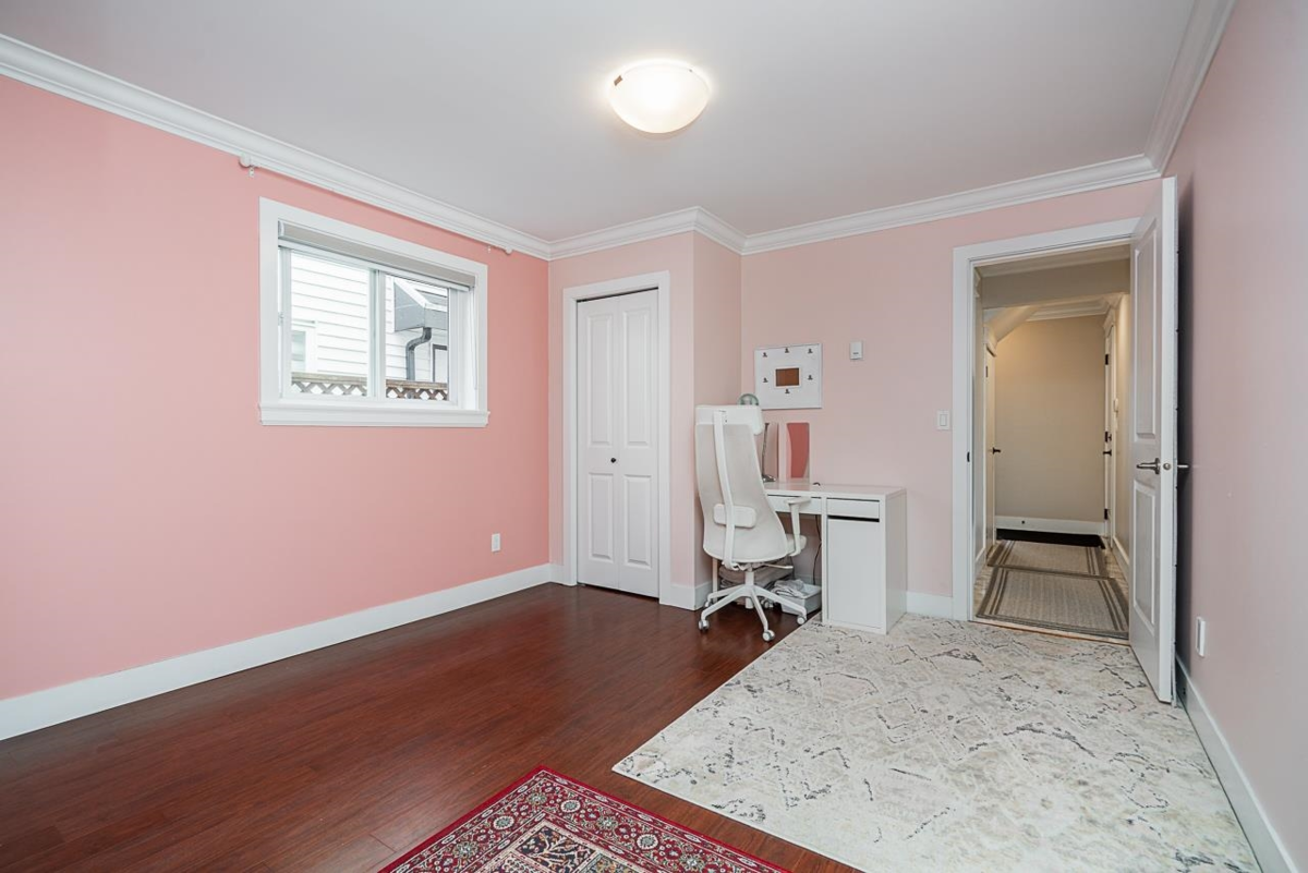 Garden / Landscaping Photo of 7568 19th Avenue, Burnaby, BC