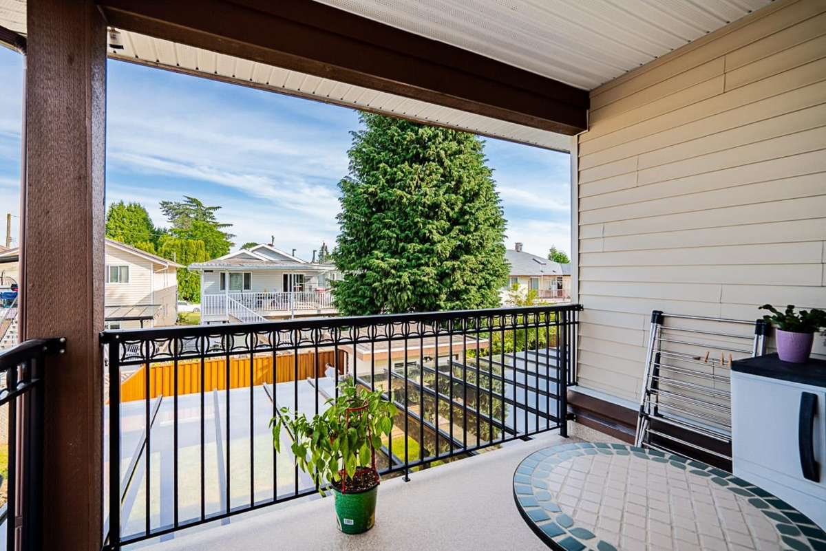 Loft / Bonus Room Photo of 7568 19th Avenue, Burnaby, BC