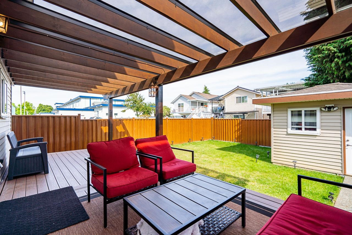 Outdoor Kitchen Photo of 7568 19th Avenue, Burnaby, BC