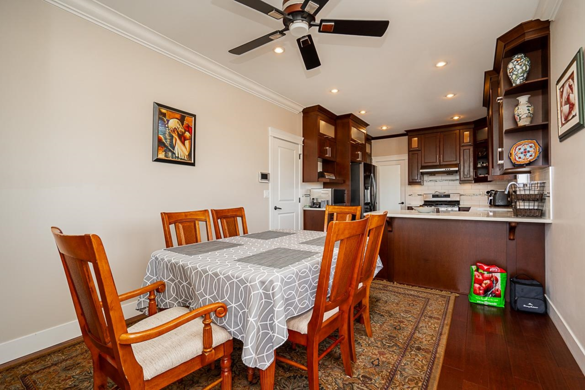 Walk-In Closet Photo of 7568 19th Avenue, Burnaby, BC