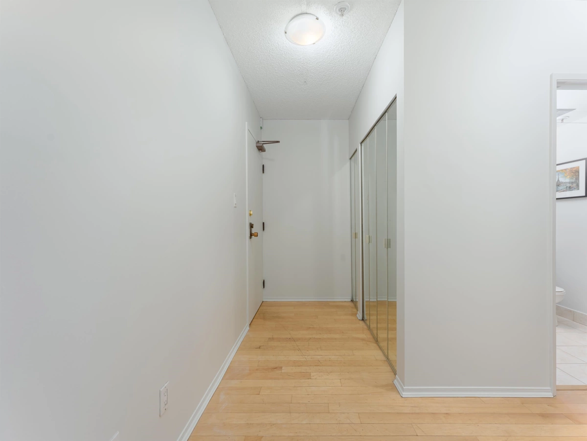Loft / Bonus Room Photo of 1108 1177 Hornby Street, Vancouver, BC