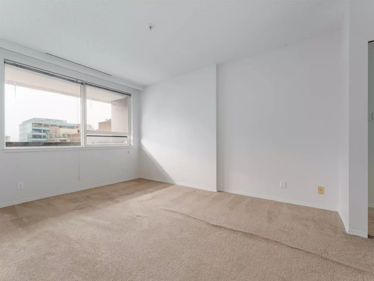 Pantry Photo of 1108 1177 Hornby Street, Vancouver, BC