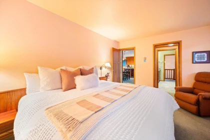 Bedroom 4 Photo of 3205 Arbutus Drive, Whistler, BC