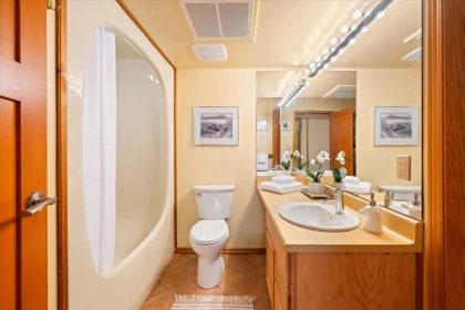 Guest Bathroom Photo of 3205 Arbutus Drive, Whistler, BC