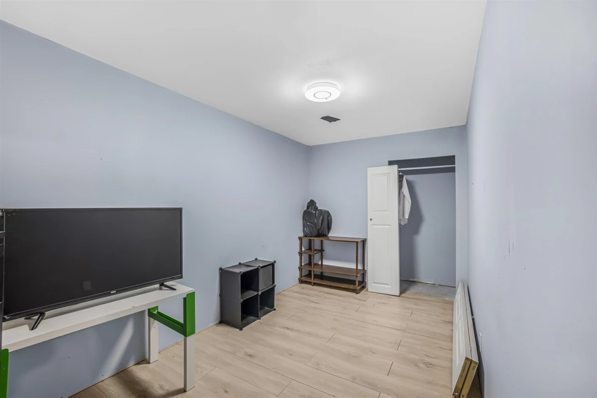 Hallway Photo of 36111 Spyglass Lane, Abbotsford, BC