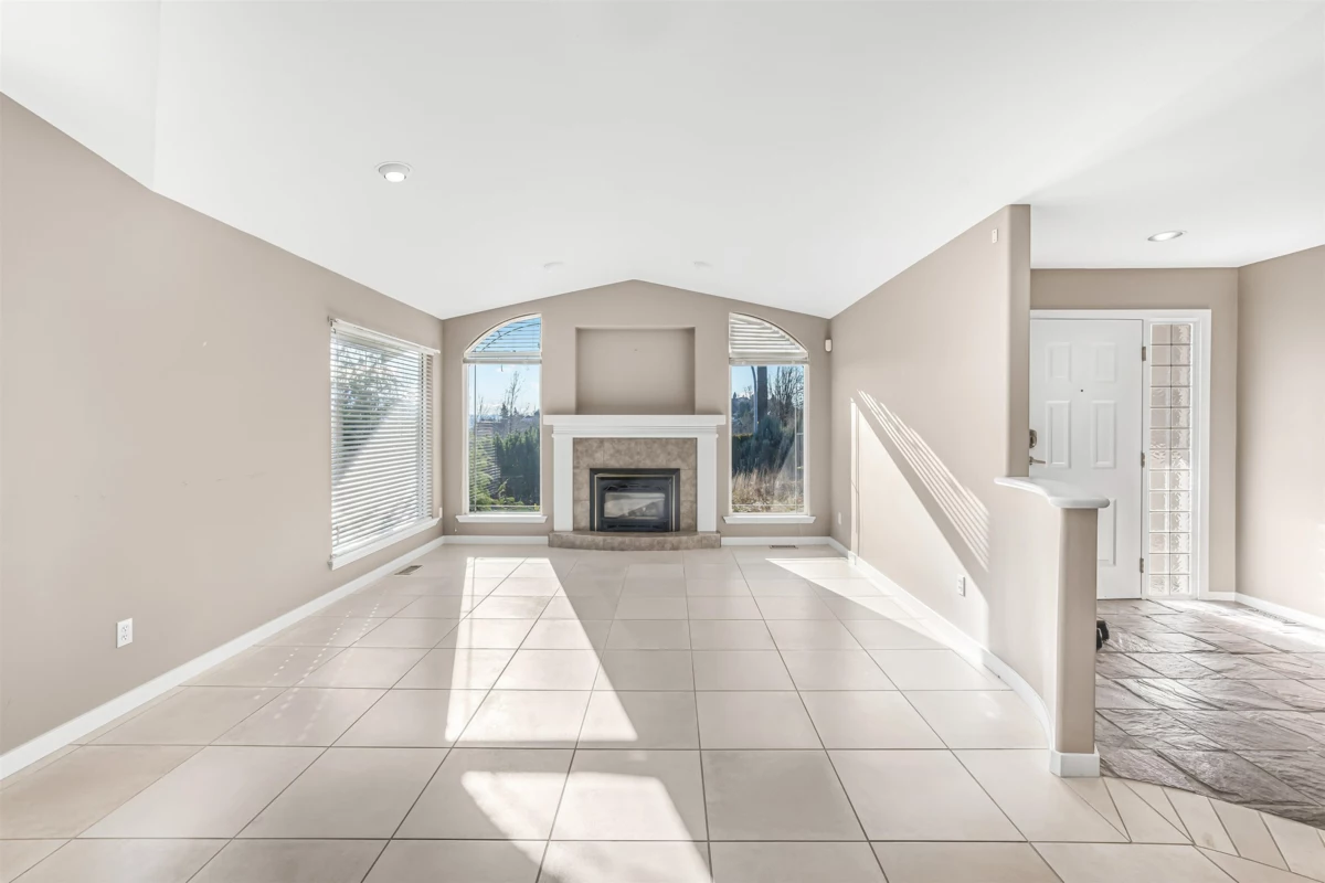 Kitchen Photo of 36111 Spyglass Lane, Abbotsford, BC