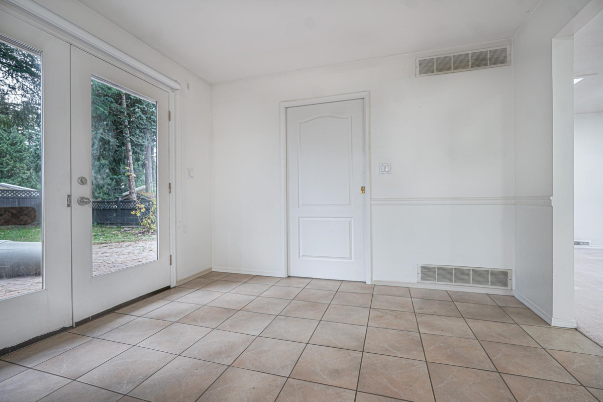 Breakfast Nook Photo of 8577 Terrace Drive, Delta, BC