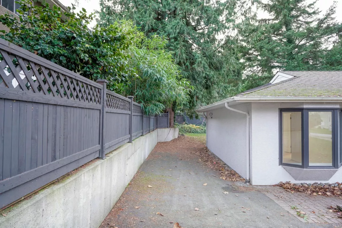Mudroom Photo of 8577 Terrace Drive, Delta, BC