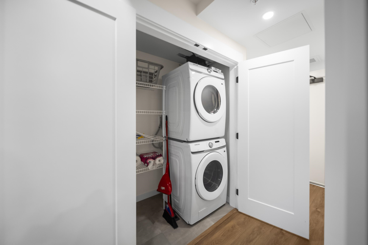 Walk-In Closet Photo of 201 27218 Aldergrove Town Centre Drive, Langley, BC