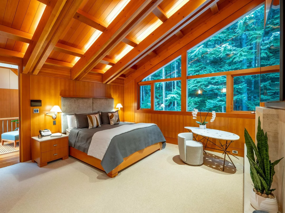 Hallway Photo of 4961 Horstman Lane, Whistler, BC