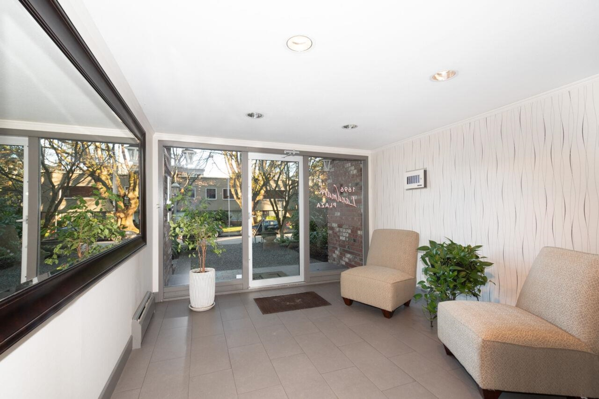 Living Room Photo of 203 1696 W 10th Avenue, Vancouver, BC