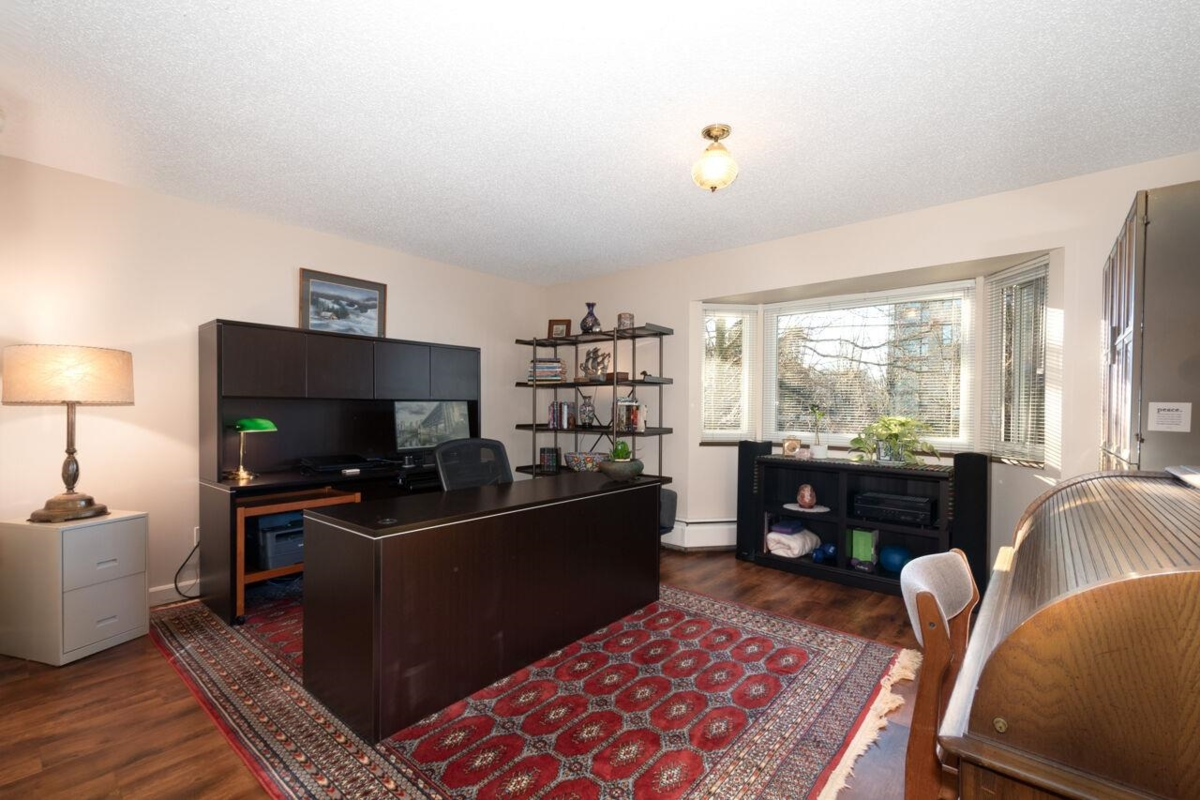Powder Room Photo of 203 1696 W 10th Avenue, Vancouver, BC