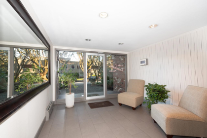 203 1696 W 10th Avenue, Vancouver, BC
