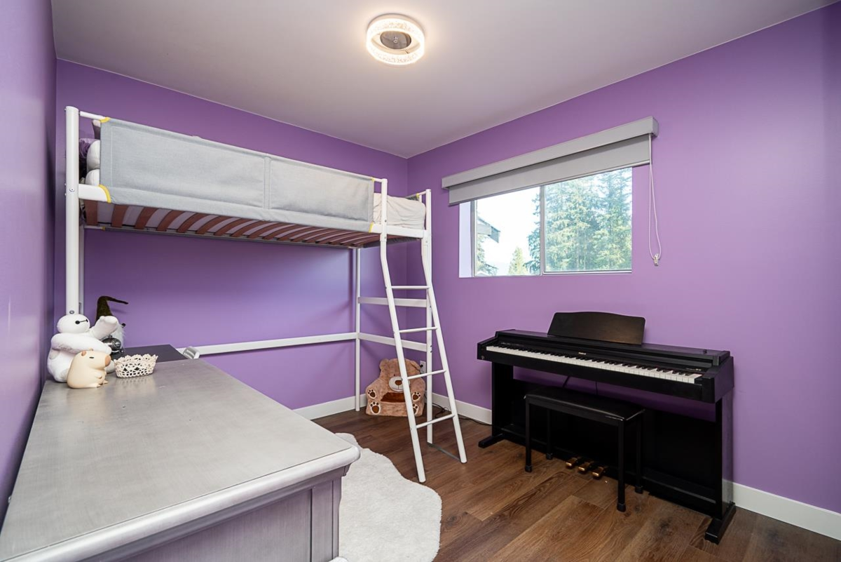 Basement Recreation Room Photo of 220 N Grosvenor Avenue, Burnaby, BC