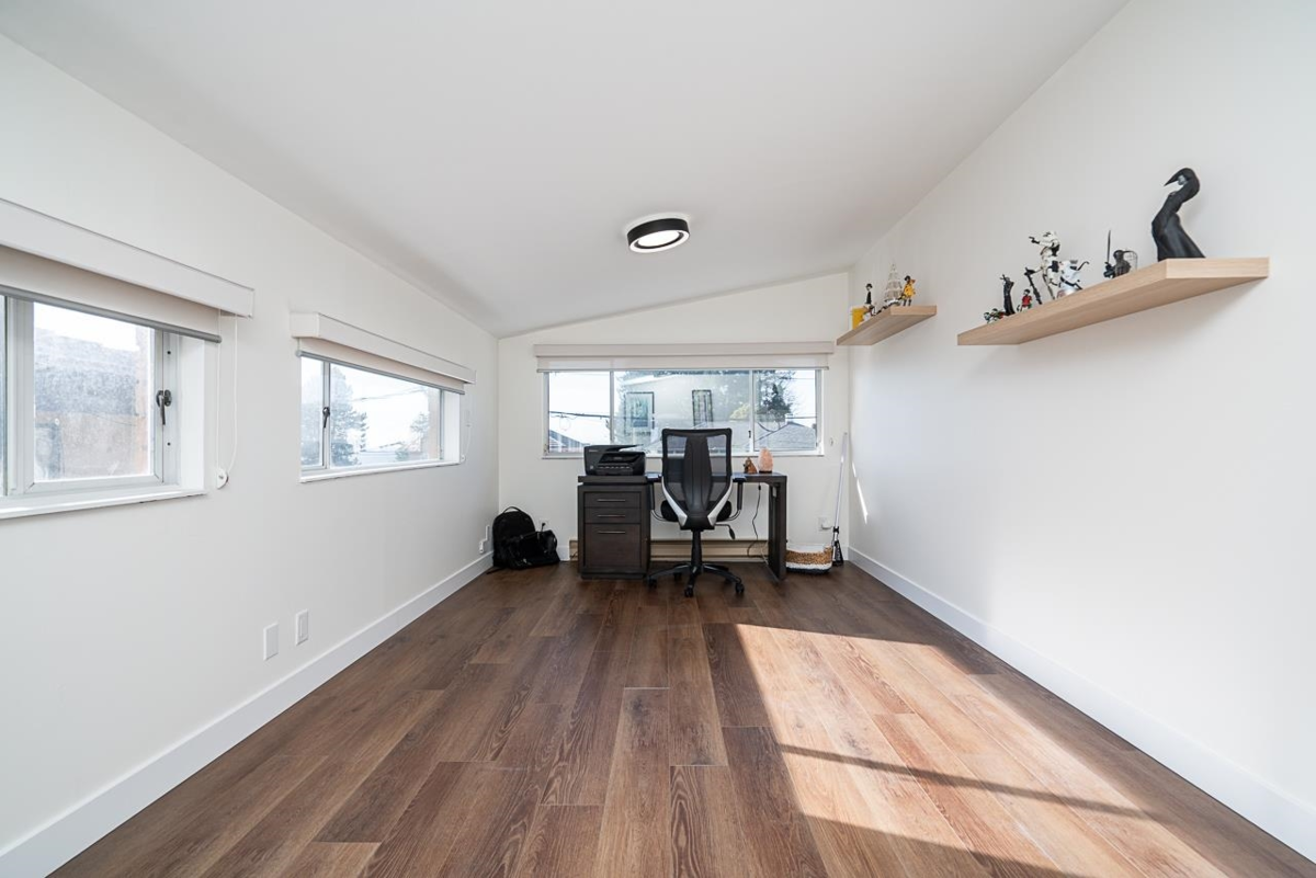Bedroom 4 Photo of 220 N Grosvenor Avenue, Burnaby, BC