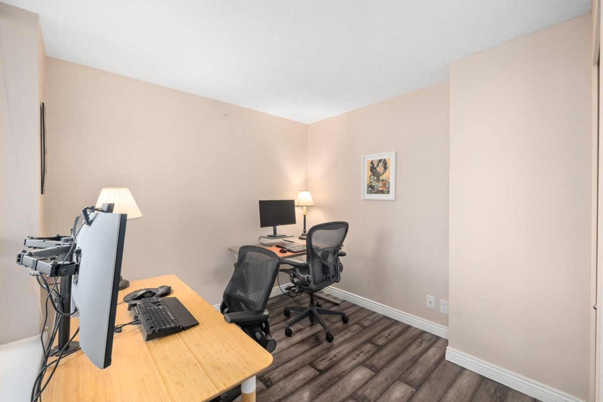 Bedroom 3 Photo of 604 814 Royal Avenue, New Westminster, BC