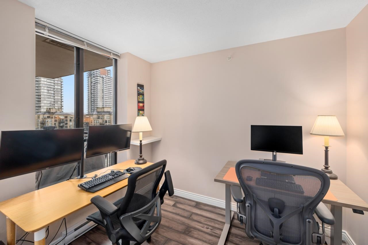 Bedroom 4 Photo of 604 814 Royal Avenue, New Westminster, BC