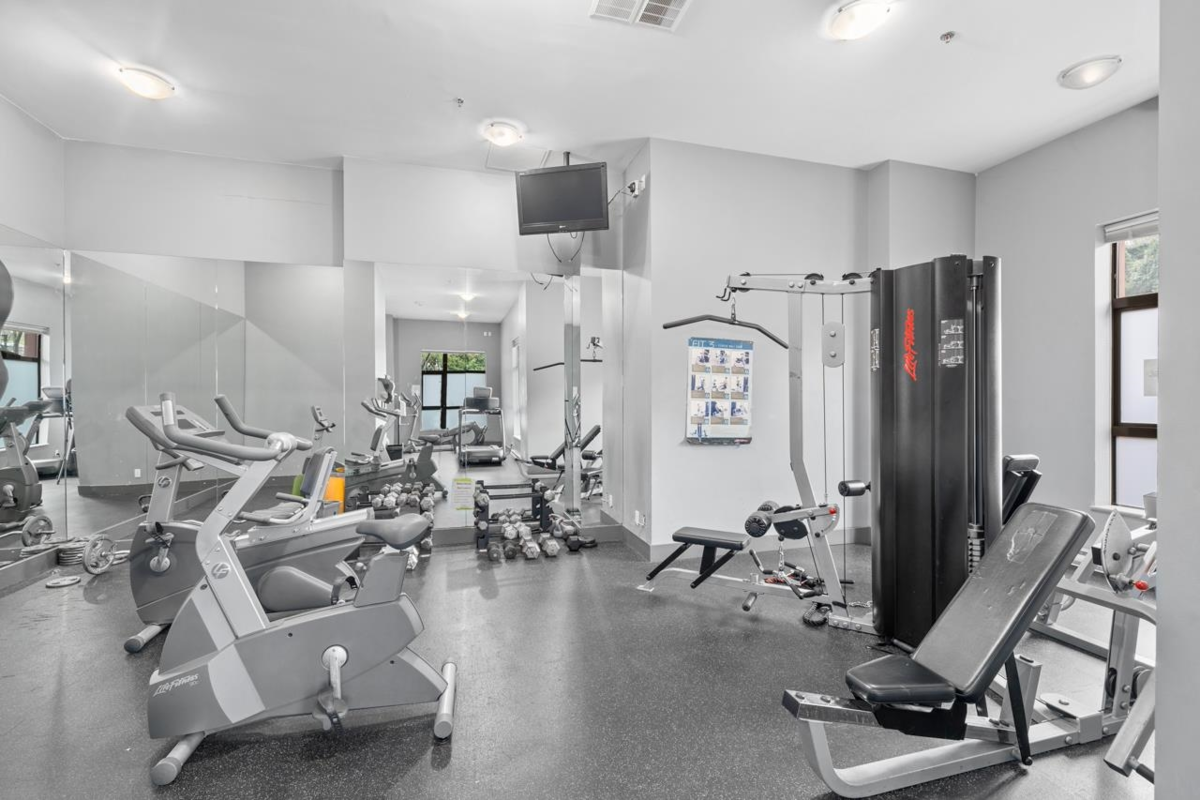 Laundry Room Photo of 604 814 Royal Avenue, New Westminster, BC