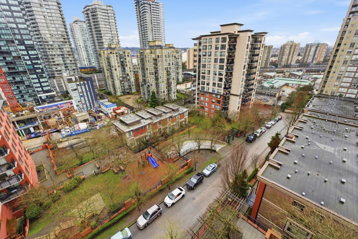 Loft / Bonus Room Photo of 604 814 Royal Avenue, New Westminster, BC
