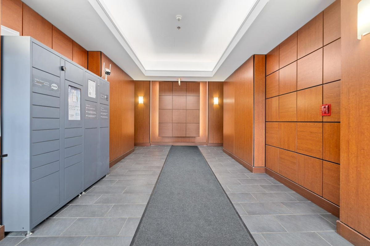 Outdoor Patio Photo of 604 814 Royal Avenue, New Westminster, BC