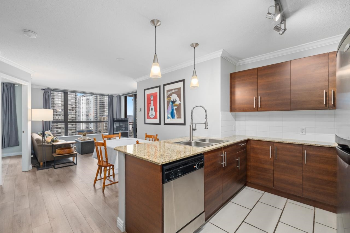 Primary Bedroom Photo of 604 814 Royal Avenue, New Westminster, BC