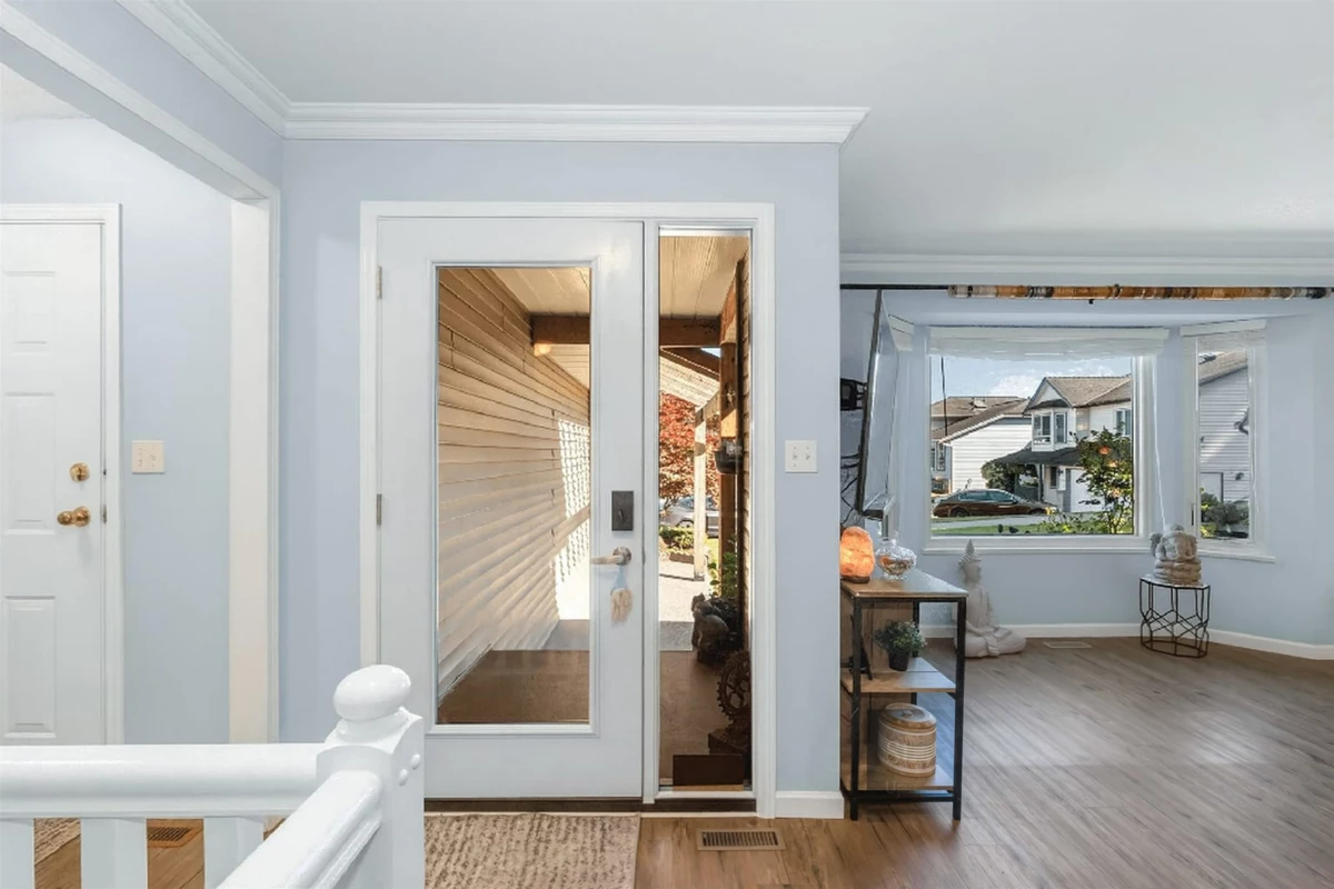 Dining Area Photo of 31438 Chalmers Place, Abbotsford, BC