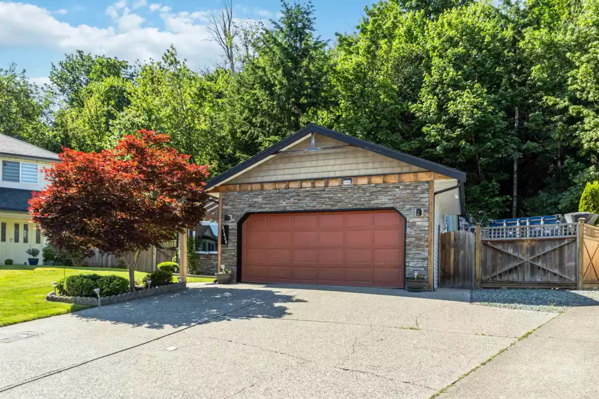 Family Room Photo of 31438 Chalmers Place, Abbotsford, BC
