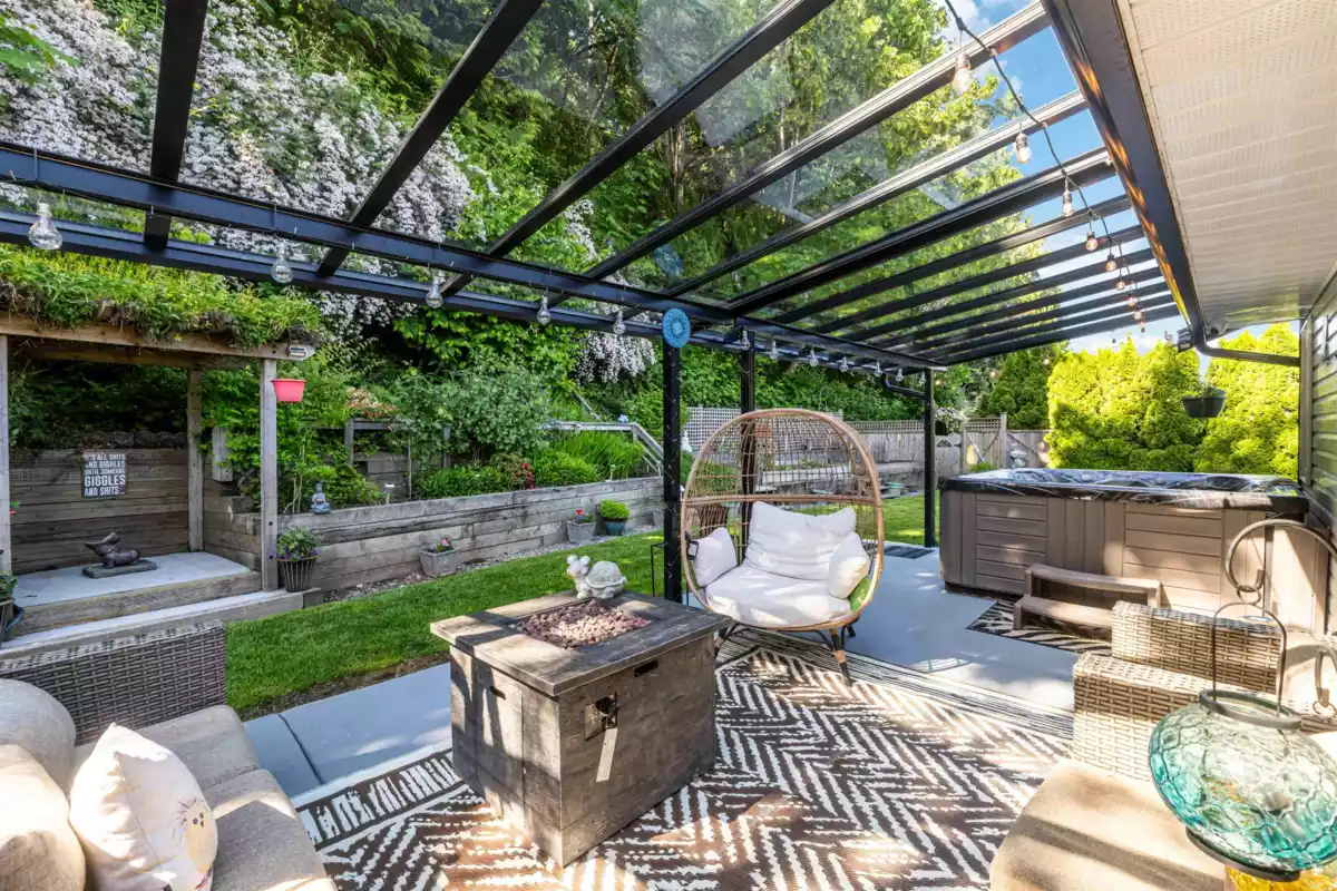 Outdoor Deck Photo of 31438 Chalmers Place, Abbotsford, BC