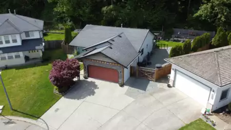31438 Chalmers Place, Abbotsford, BC, Abbotsford West — 5 bed single family residence for sale