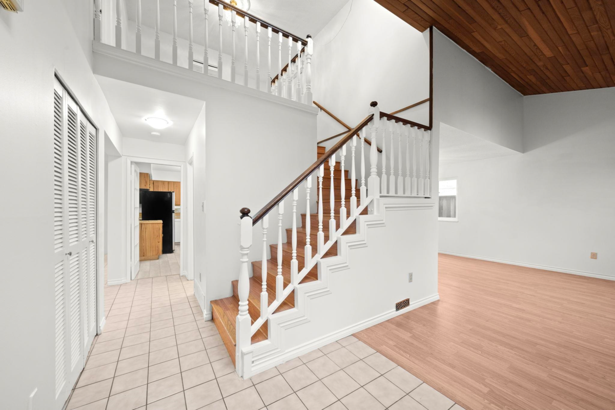 Family Room Photo of 1140 Lansdowne Drive, Coquitlam, BC