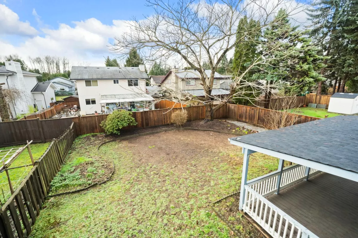 Staircase Photo of 1140 Lansdowne Drive, Coquitlam, BC