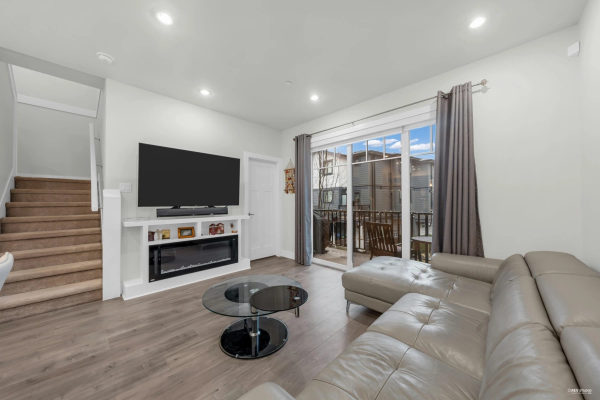 Loft / Bonus Room Photo of 3 188 Wood Street, New Westminster, BC