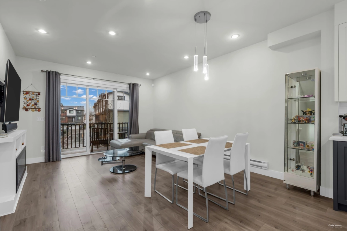 Mudroom Photo of 3 188 Wood Street, New Westminster, BC