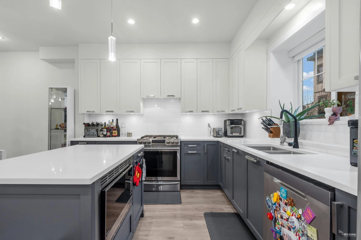 Outdoor Patio Photo of 3 188 Wood Street, New Westminster, BC