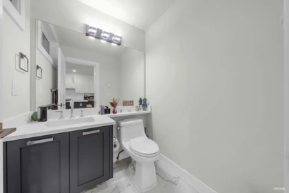 3 188 Wood Street, New Westminster, BC