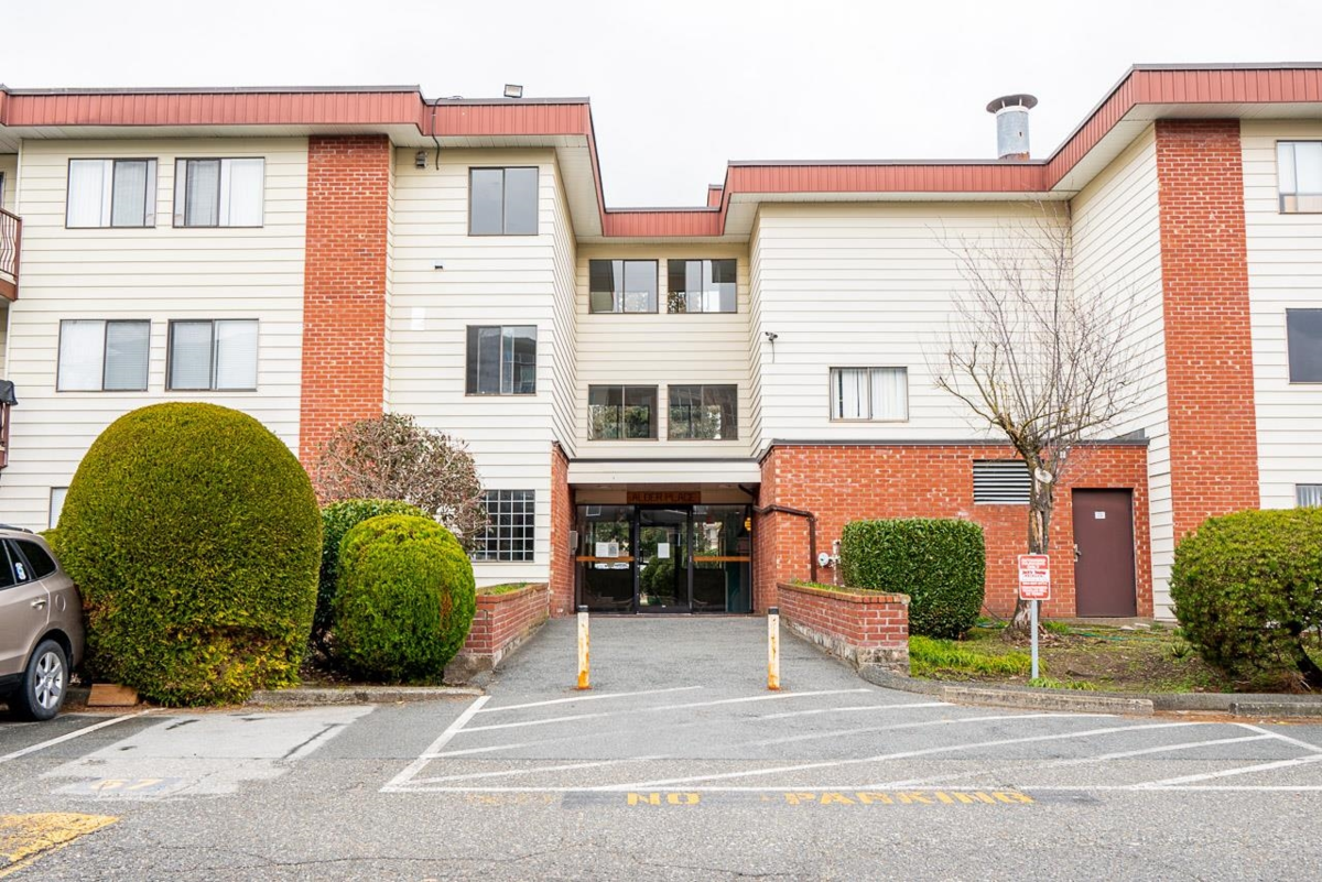 Exterior Front Photo of 341 1909 Salton Road, Abbotsford, BC