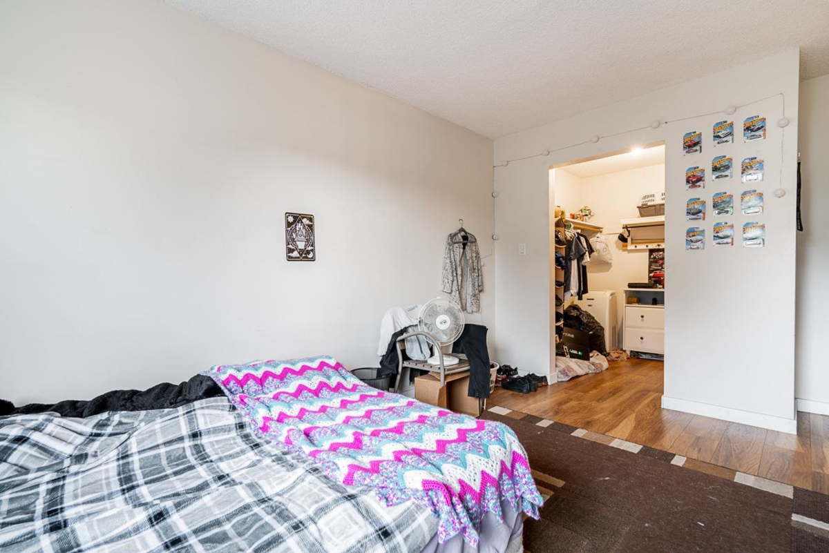 Garage Interior Photo of 341 1909 Salton Road, Abbotsford, BC