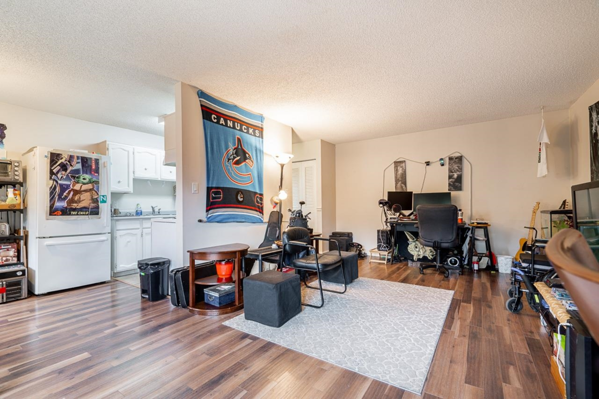 Loft / Bonus Room Photo of 341 1909 Salton Road, Abbotsford, BC