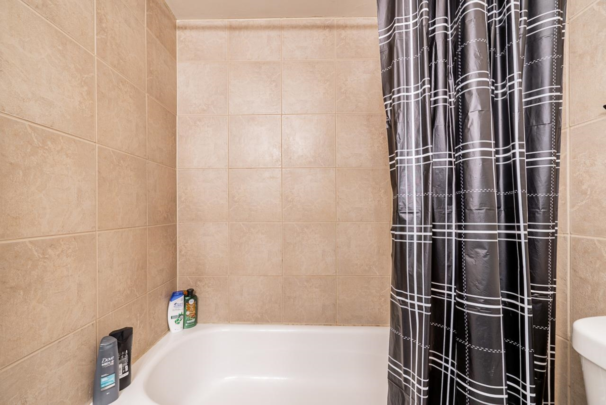 Swimming Pool Photo of 341 1909 Salton Road, Abbotsford, BC