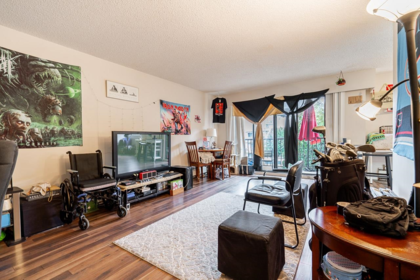 Laundry Room Photo of 341 1909 Salton Road, Abbotsford, BC