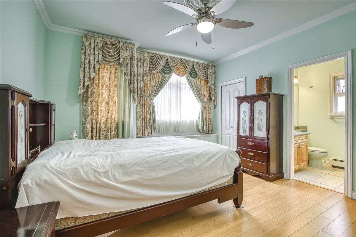 Bedroom 4 Photo of 6484 134 Street, Surrey, BC