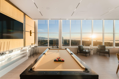 1507 720 Farrow Street, Coquitlam, BC, Coquitlam — 3 bed apartment/condo for sale